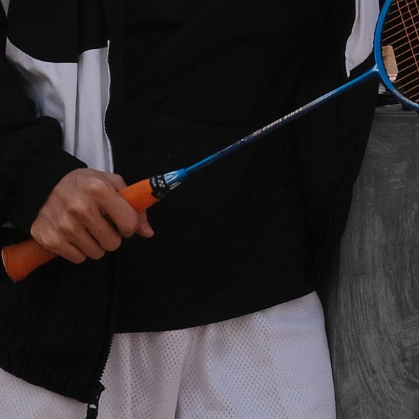 {"default":"Hockey tape for badminton racket handle protection"}
