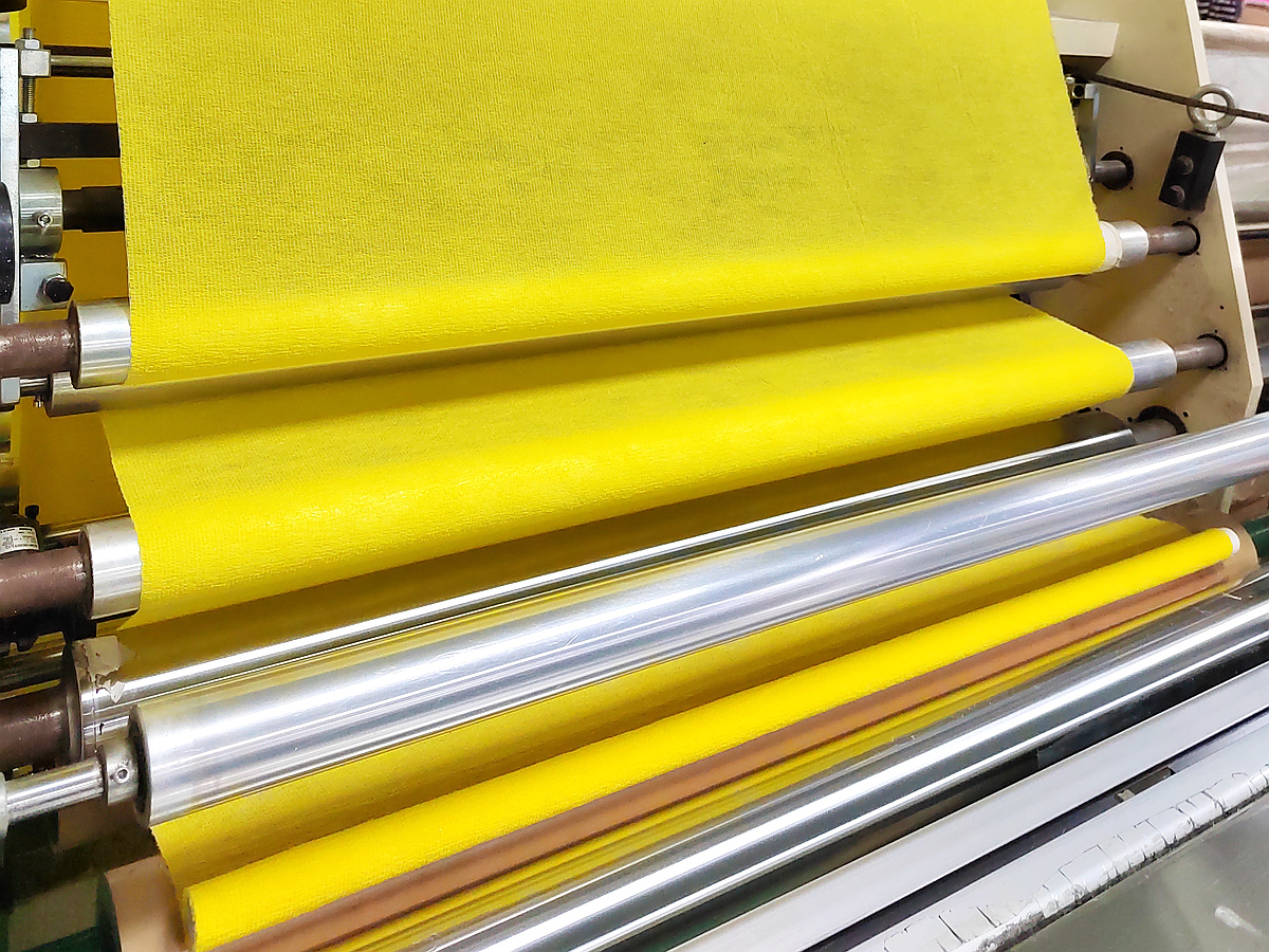 {"default":"cohesive bandage and vet wrap production process"}
