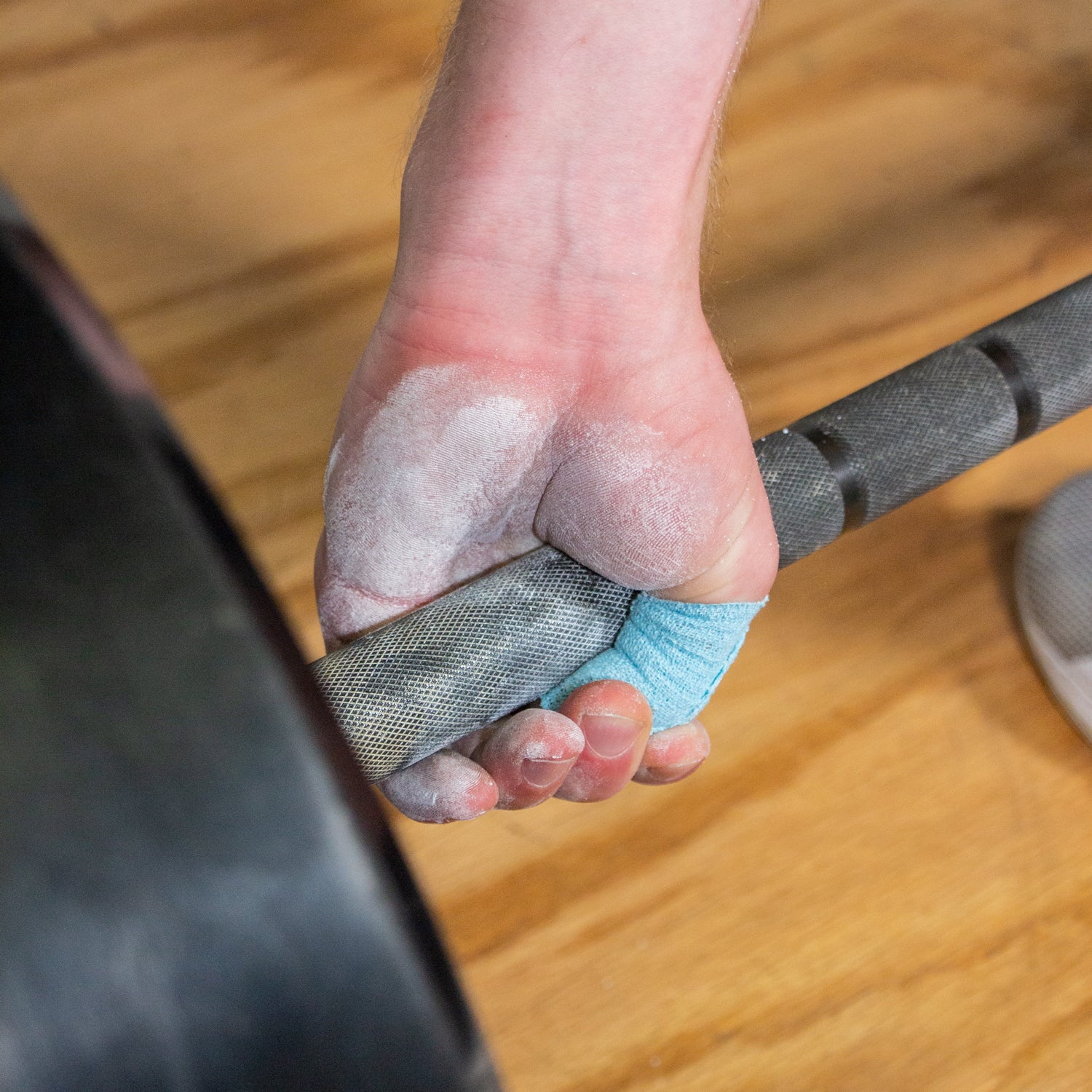 {"default":"Thumb-Tape-Light-Blue_Alex-Snatch_1-square"}
