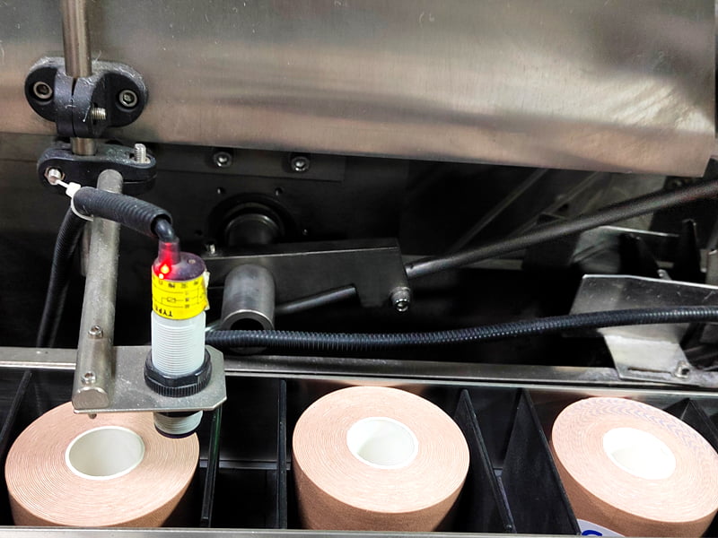 {"default":"kinesiology tape packing"}
