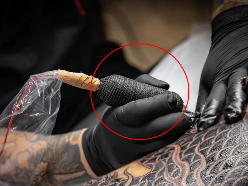 {"default":"cohesive bandage dor tattoo grip "}
