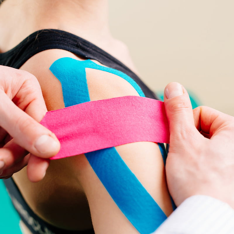 {"default":"kinesiology tape on shoulder"}
