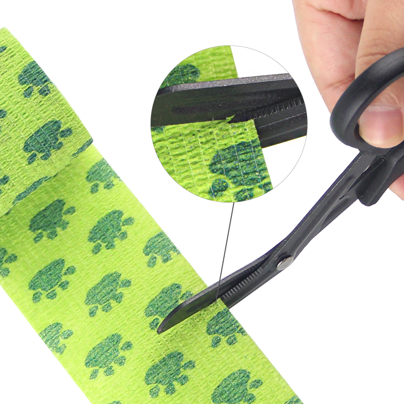 {"default":"cohesive bandage scissors"}
