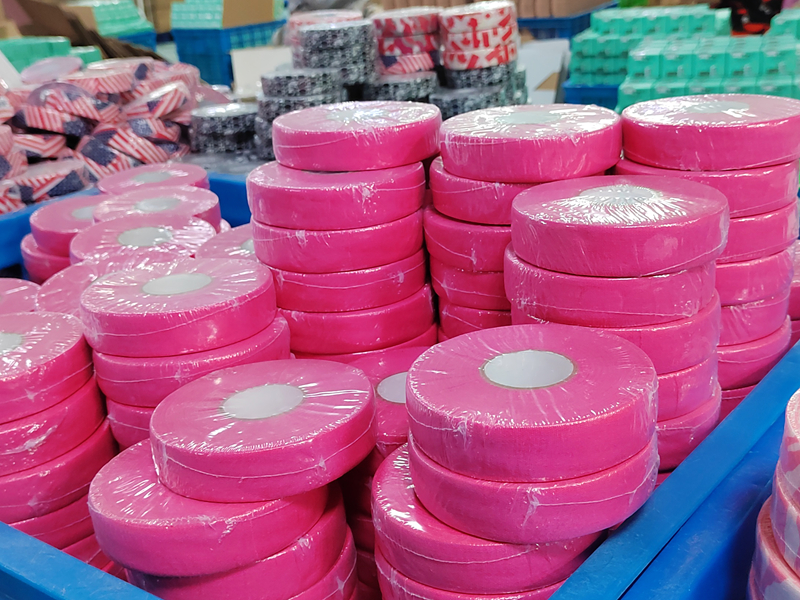 {"default":"pink hockey tapes"}
