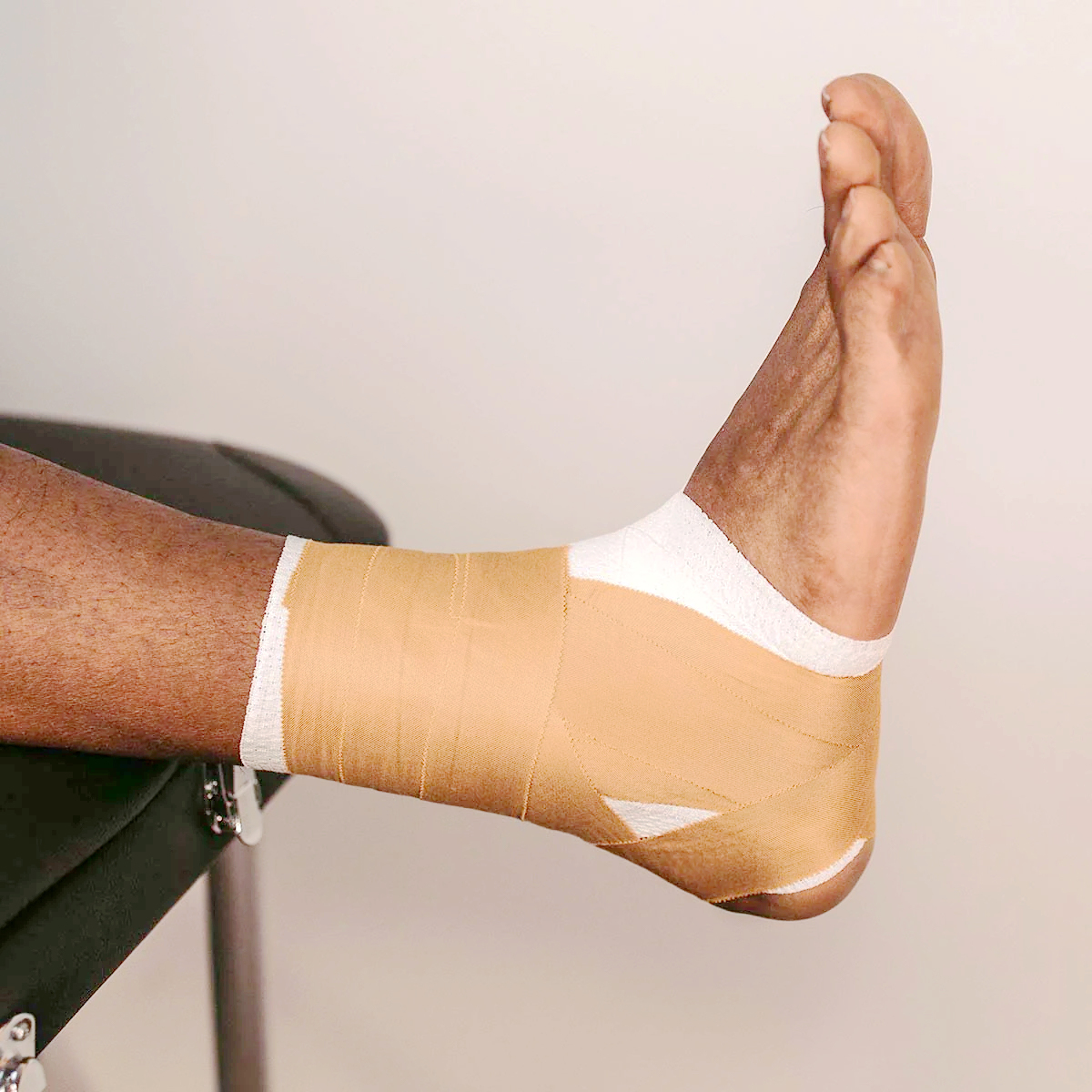 {"default":"sport strapping tape for ankle"}
